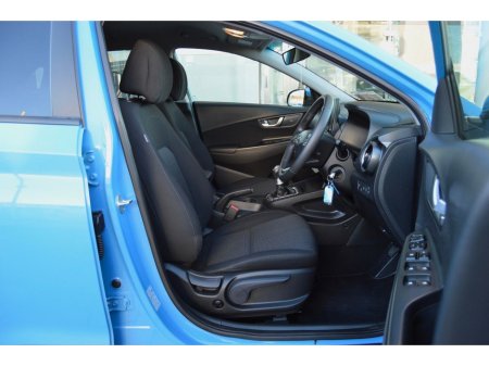 2023 Hyundai Kona 1.0 T-GDI Executive Two Tone Roof €25,995 thumbnail