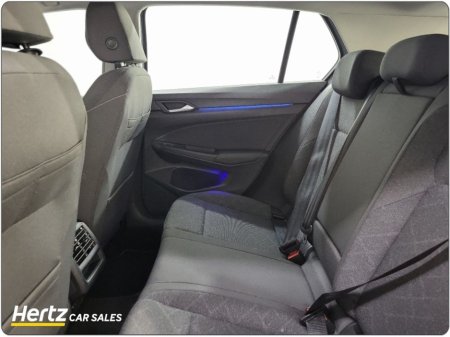 2023 Volkswagen Golf LIFE 2.0 TDI 115HP Diesel Manual €26,995 thumbnail