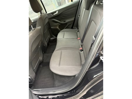 2022 Ford Focus ZETEC EDITION 1.5 TD 120 M M6 4DR €19,950 thumbnail