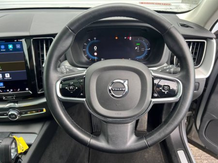 2023 Volvo XC60 - thumbnail 6