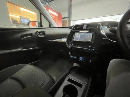 2022 Toyota Prius - thumbnail 18