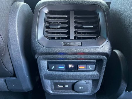 2018 Volkswagen Tiguan - thumbnail 13