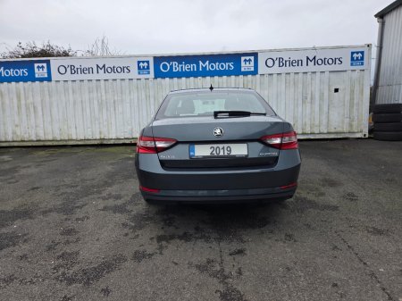 2019 Skoda Superb 1.6 TDI S €16,500 thumbnail