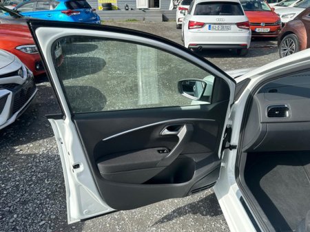 2016 Volkswagen Polo - photo 6