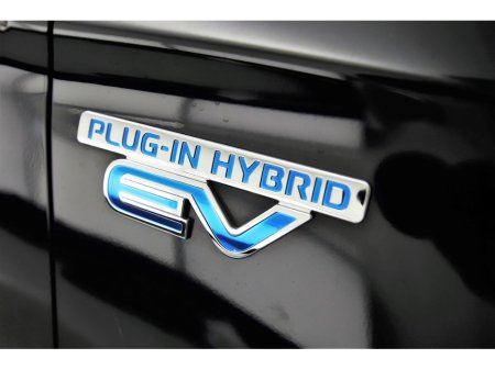 2017 Mitsubishi Outlander - thumbnail 27