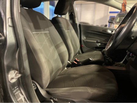 2016 Ford Fiesta MCA ZETEC 1.5 75PS M5 4DR 5DR €8,950 thumbnail