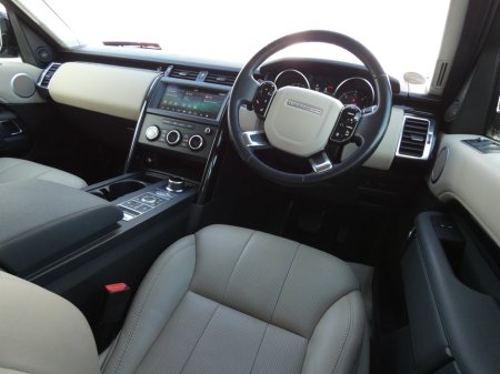 2020 Land Rover Discovery 2.0D SD4 240 PS 4WD Auto SE 7 Seat €34,950 thumbnail