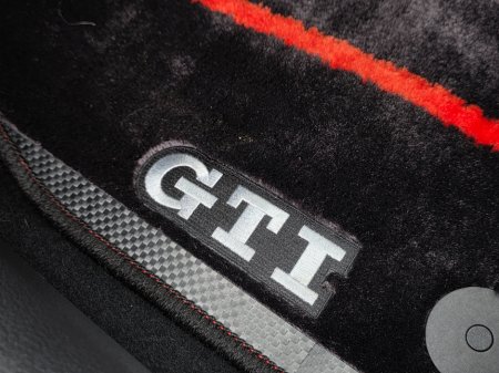 2018 Volkswagen Golf 2.0TSI DSG 5DR 220HP GTI €22,999 thumbnail