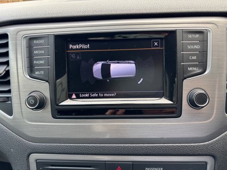 2015 Volkswagen Golf SV 1.6 TDI 110 bhp Comfortline €10,950 thumbnail