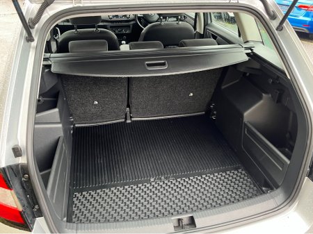 2018 Skoda Fabia ESTATE STYLE 1.0 MPI PETROL //KEYLESS ENTRY//CARPLAY//SKODA SERVICE HISTORY// €11,950 thumbnail