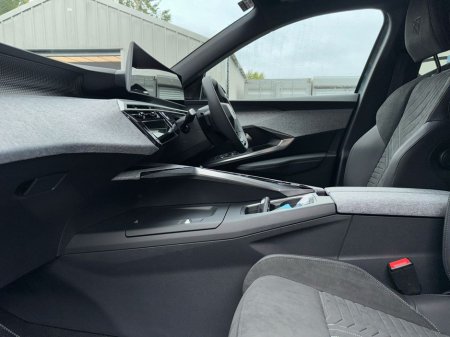 2026 Peugeot 3008 - thumbnail 2