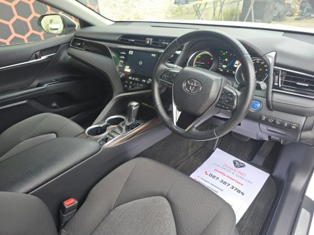 2020 Toyota Camry - thumbnail 20