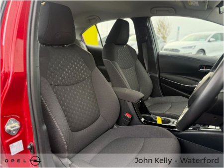 2023 Toyota Corolla 1.8 Hybrid Luna Saloon €22,450 thumbnail