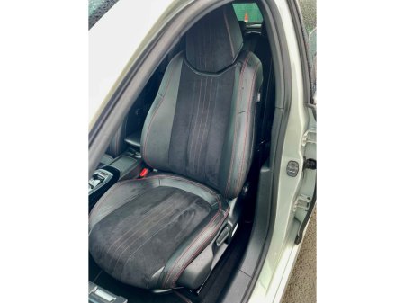 2018 Peugeot 308 - thumbnail 18