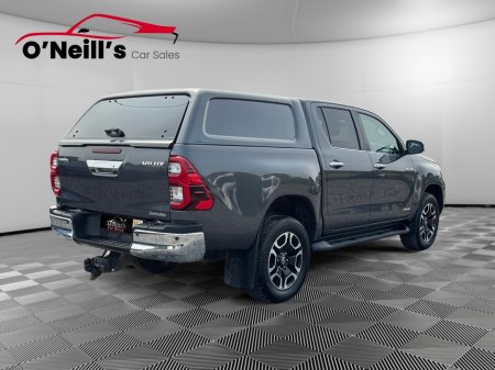 2021 Toyota Hilux INVINCIBLE D-4D 4WD #230 €32,999
