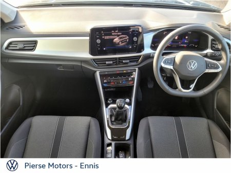 2025 Volkswagen T-Roc - thumbnail 4