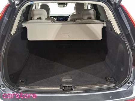 2018 Volvo XC60 D4 (190hp) FWD Momentum Manual €25,880 thumbnail