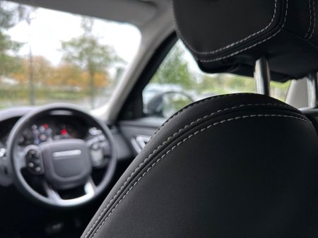 2020 Land Rover Range Rover Velar 2.0L D 240PS S €42,990 thumbnail