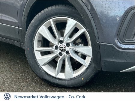 2025 Volkswagen T-Cross - view 2