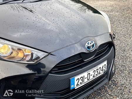 2023 Toyota Yaris 1.5 HYBRID LUNA AUTO €81 PW €16,995 thumbnail