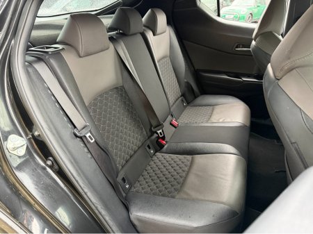 2023 Toyota C-HR HYBRID...KEYLESS ENTRY thumbnail