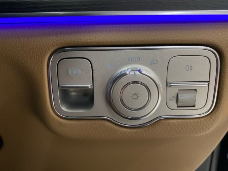 2026 Mercedes-Benz GLE Class GLE 350de 4MATIC Sport Edition | Electric Sunroof, Reversing Camera, €112,530 thumbnail