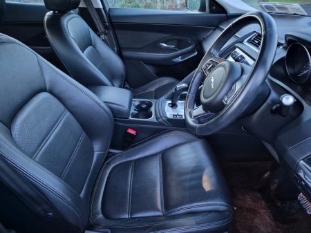 2020 Jaguar E-Pace 2.0D I4 150 PS AWD Auto S €19,999 thumbnail