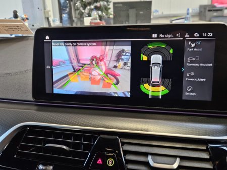 2023 BMW 5 Series  €38,950 thumbnail