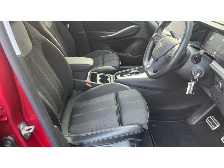 2024 Opel Grandland ELEGANCE-1.5 130 BHP Diesel * Low Mileage * €33,895 thumbnail