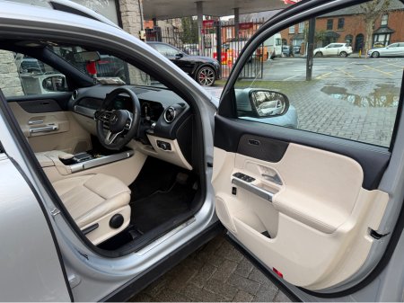 2021 Mercedes-Benz GLB 180 D AUTO 7 5DR €34,950 thumbnail
