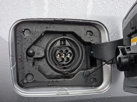 2023 Toyota Rav4 2.5 Phev Sol 5dr €39,895 thumbnail