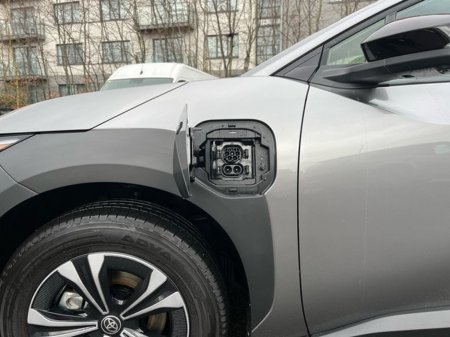 2025 Toyota bZ4X BZ4X SPORT FWD €38,950 thumbnail