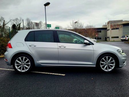 2018 Volkswagen Golf  €14,999 thumbnail