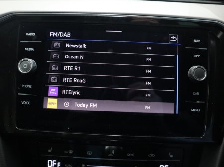 2022 Volkswagen Passat - thumbnail 16