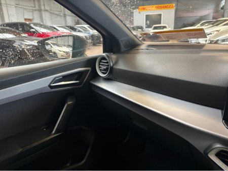 2023 SEAT Ibiza - thumbnail 12