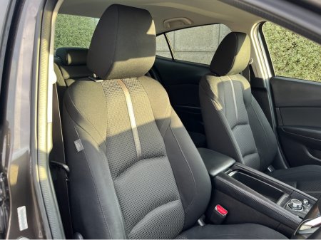 2019 Mazda Mazda3 EXECUTIVE SE 1.5 PETROL //HEATED SEATS//CARPLAY// €12,950 thumbnail