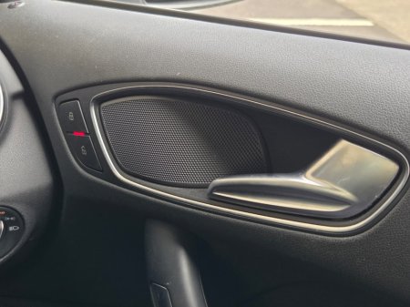 2013 Audi A1 - thumbnail 9