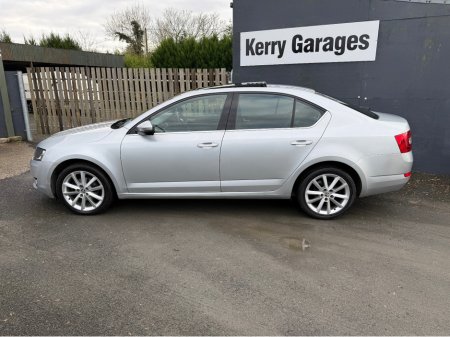 2016 Skoda Octavia 2.0 TDI Pan Roof €7,990 thumbnail