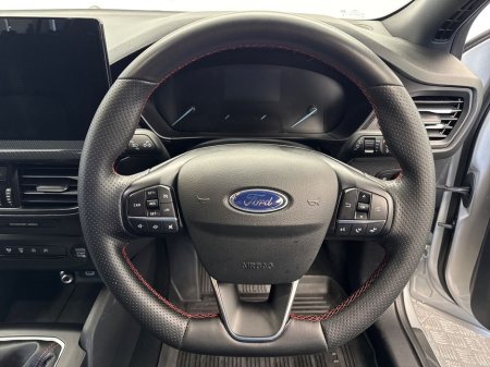 2025 Ford Focus 1.0 ST LINE X *JUST IN* €100 P/W €29,995 thumbnail