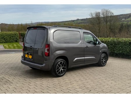 2022 Peugeot Partner - view 3