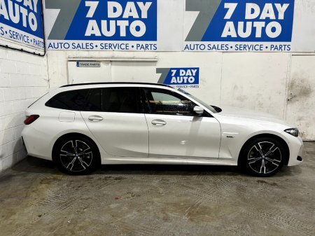 2023 BMW 3 Series - thumbnail 3