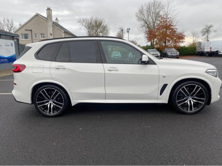 2020 BMW X5 - view 4