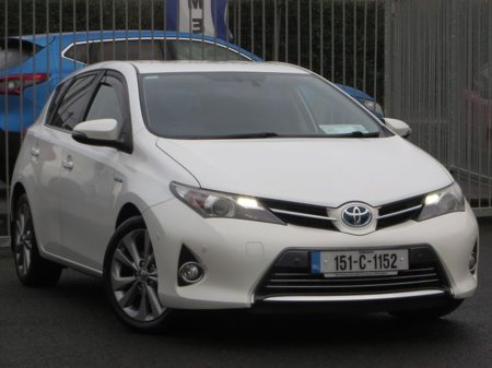 2015 Toyota Auris 1.8 HYBRID 5DR LUX €10,950 thumbnail