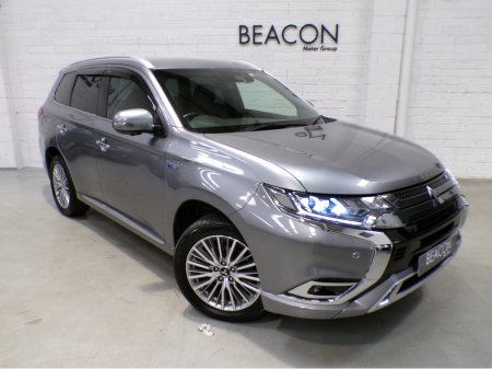 2020 Mitsubishi Outlander 2020*45,000 MILES*2.4 AUTO HYBRID PLUG-IN*4X4*MITSUBISHI OUTLANDER*WINTER PACK*ELECTRIC HEATED LEATHER AND ALCANTARA SEATES*HEATED S-WHEEL*COLOUR CAMERA*PARKING SENSORS*ALLOY WHEELS*4WD SYSTEM* €26,900