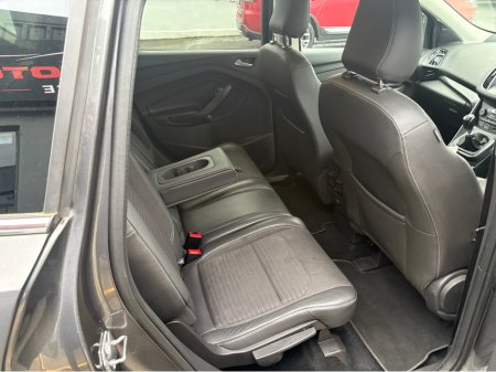 2018 Ford Kuga TITANIUM 1.5 TDCI 120PS F FWD 4DR €16,950 thumbnail