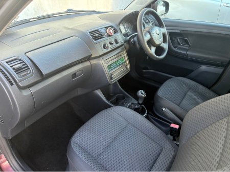 2011 Skoda Fabia - thumbnail 17