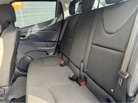 2017 Renault Clio 1.2 RL AUTO 5DR €11,495 thumbnail