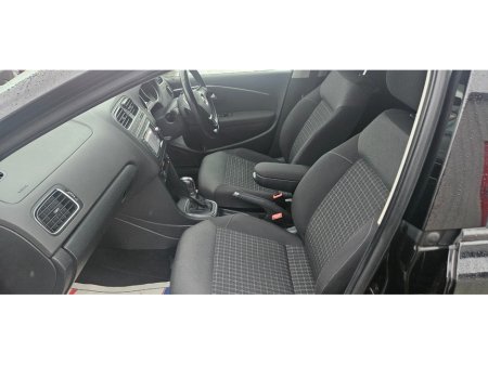 2016 Volkswagen Polo - thumbnail 23