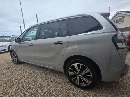 2018 Citroen Grand C4 Picasso BlueHDi 150 automatic Exclusive+ €15,950