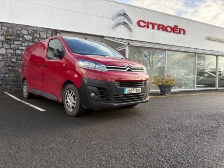 2020 Citroen Dispatch MWB ENT 1.5 BLUE HDI 120 6MT 4 €13,250
